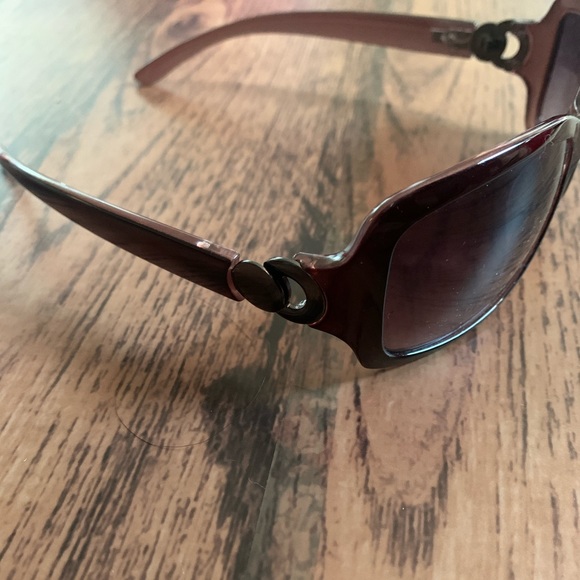 Sunglasses - Picture 2 of 2